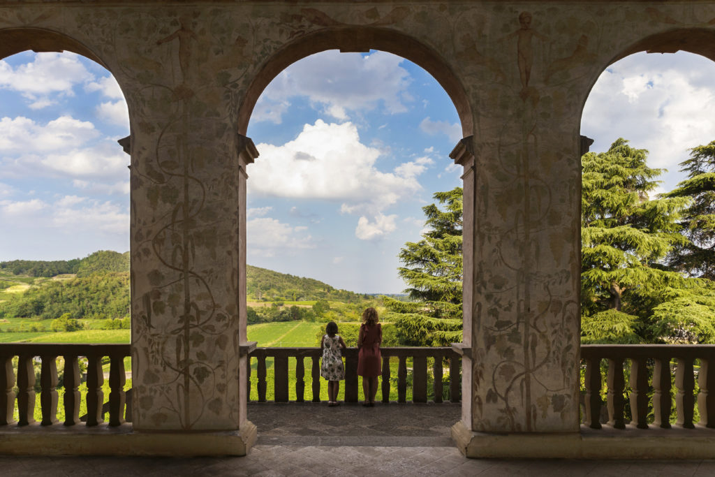 VILLA DEI VESCOVI adotta una stanza di Giuliana d'Olcese